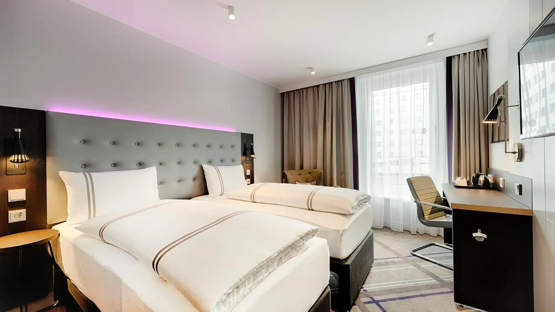 Premier Inn Hamburg City Klostertor 3*,  Germany